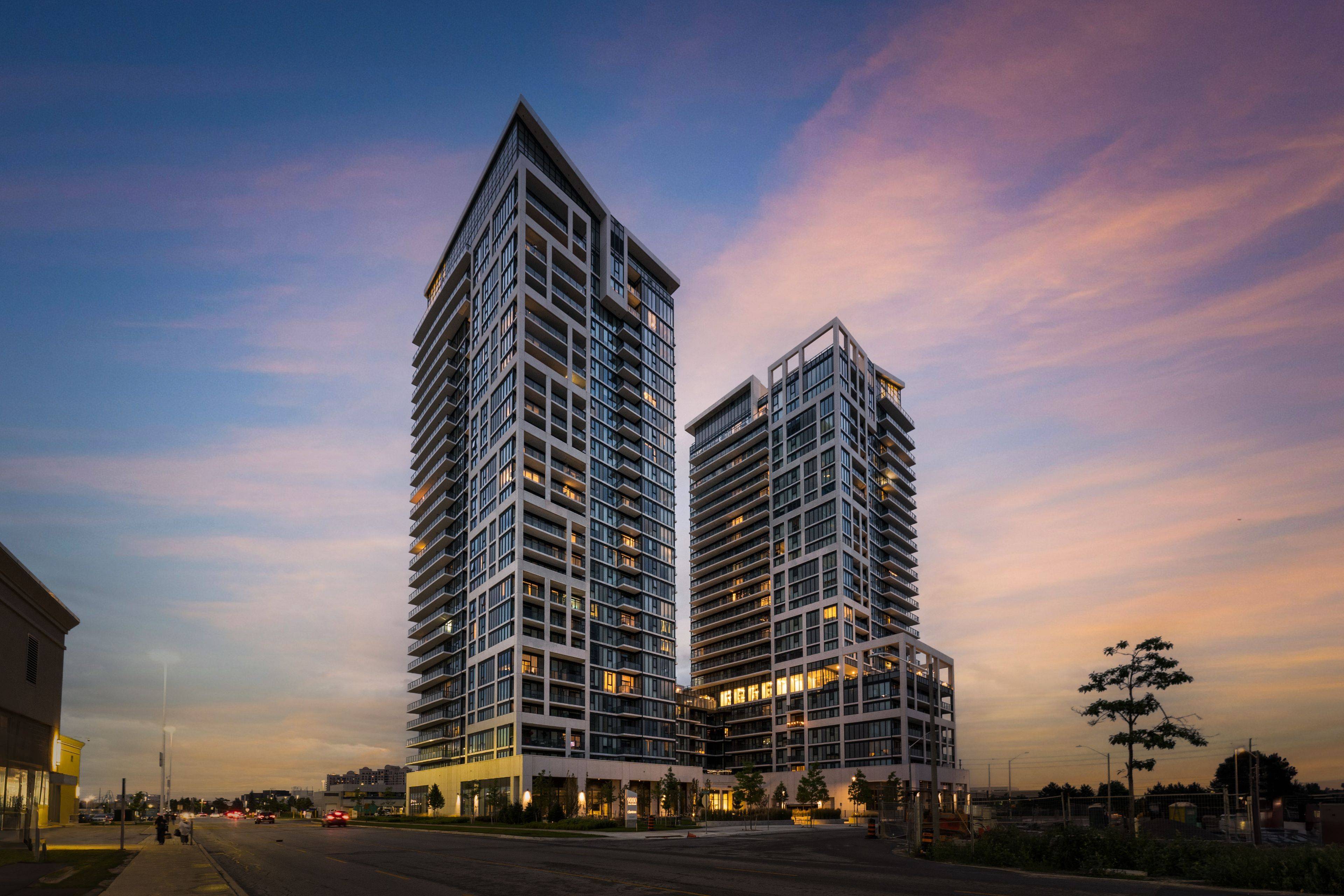 9000 Jane ST #909, Vaughan, ON L4K 0M6