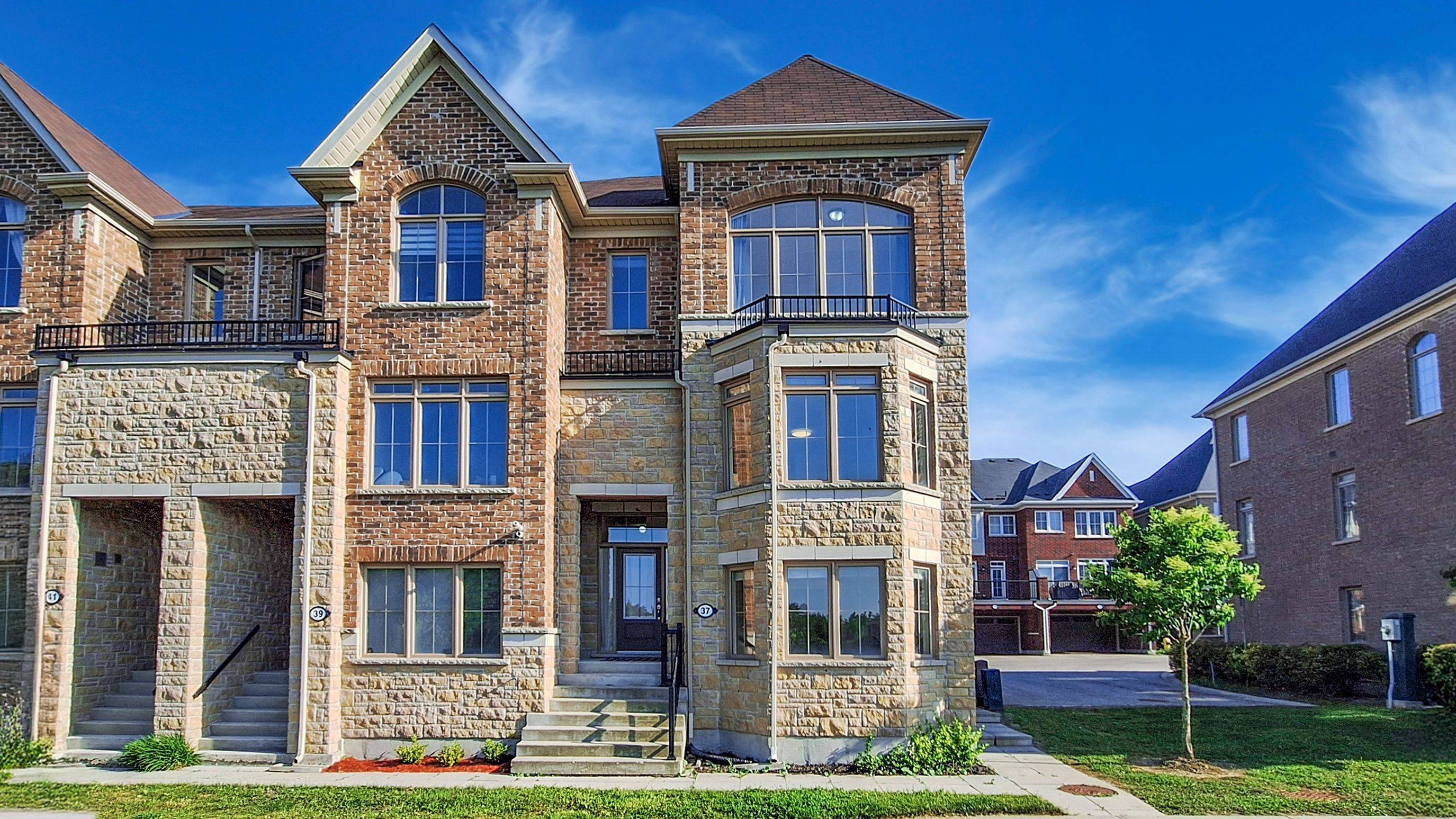 37 Rougeview Park CRES, Markham, ON L6E 0S7