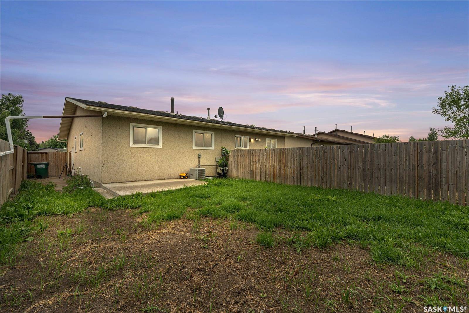 Saskatoon, SK S7L 6C6,3922 Diefenbaker DRIVE