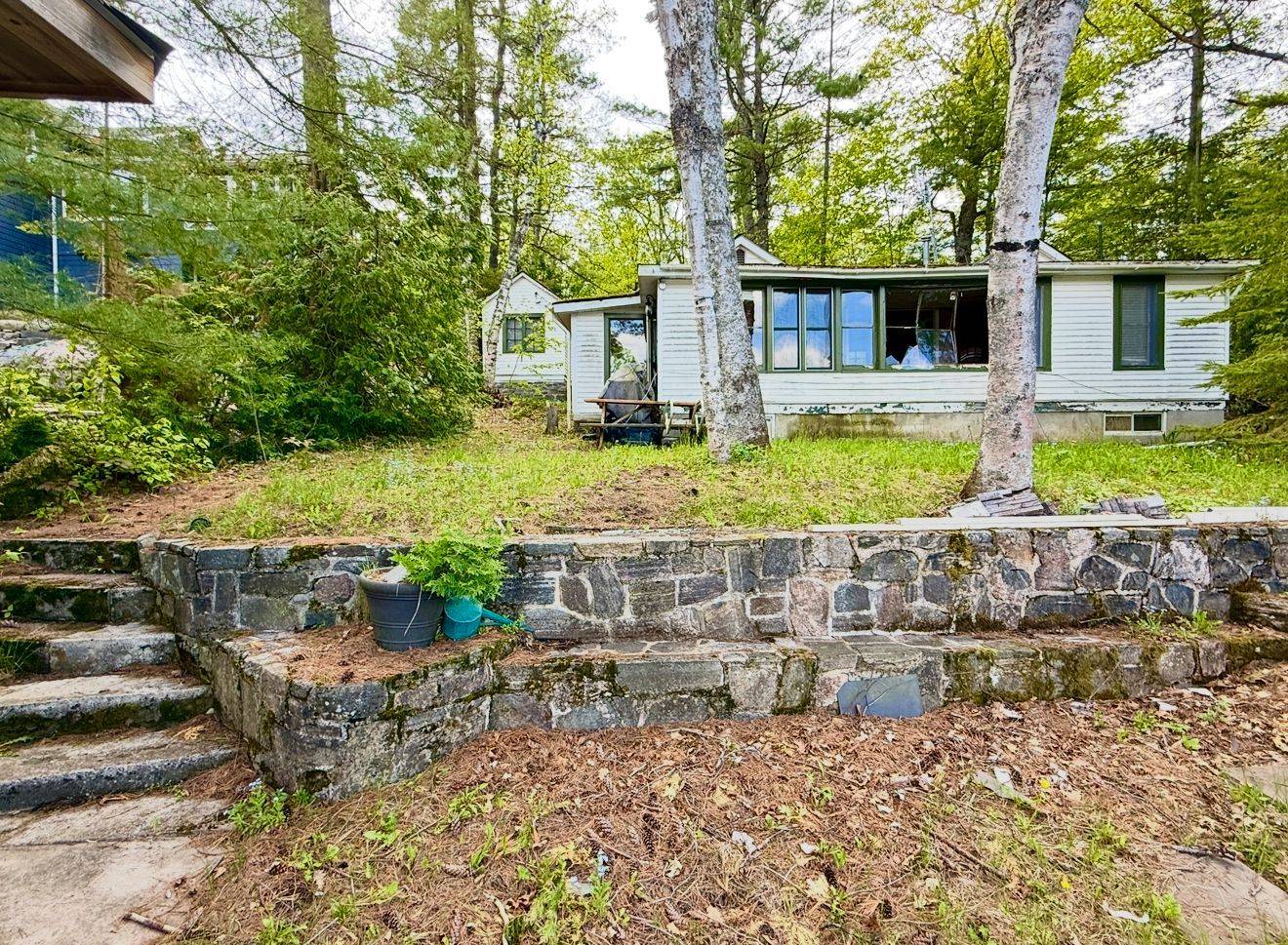 Gravenhurst, ON P1P 1R2,1042 3100 RD