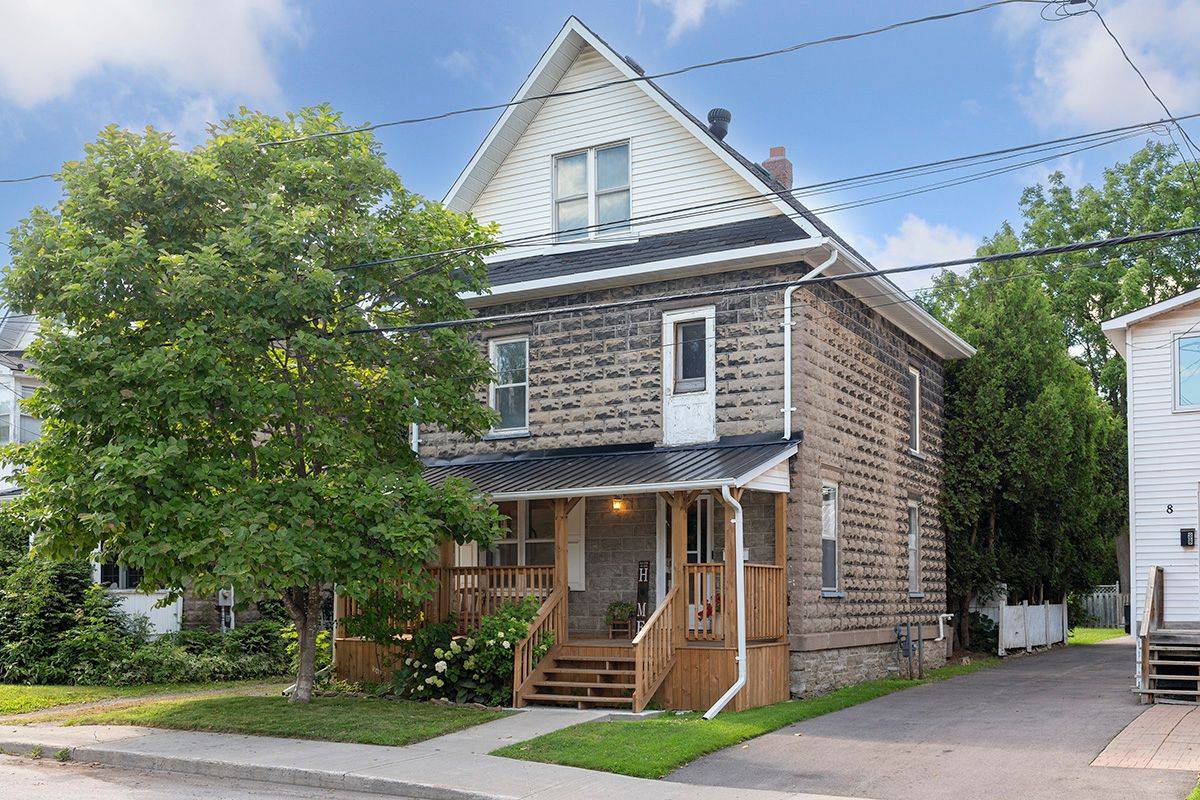 Smiths Falls, ON K7A 1K1,6 Foster AVE