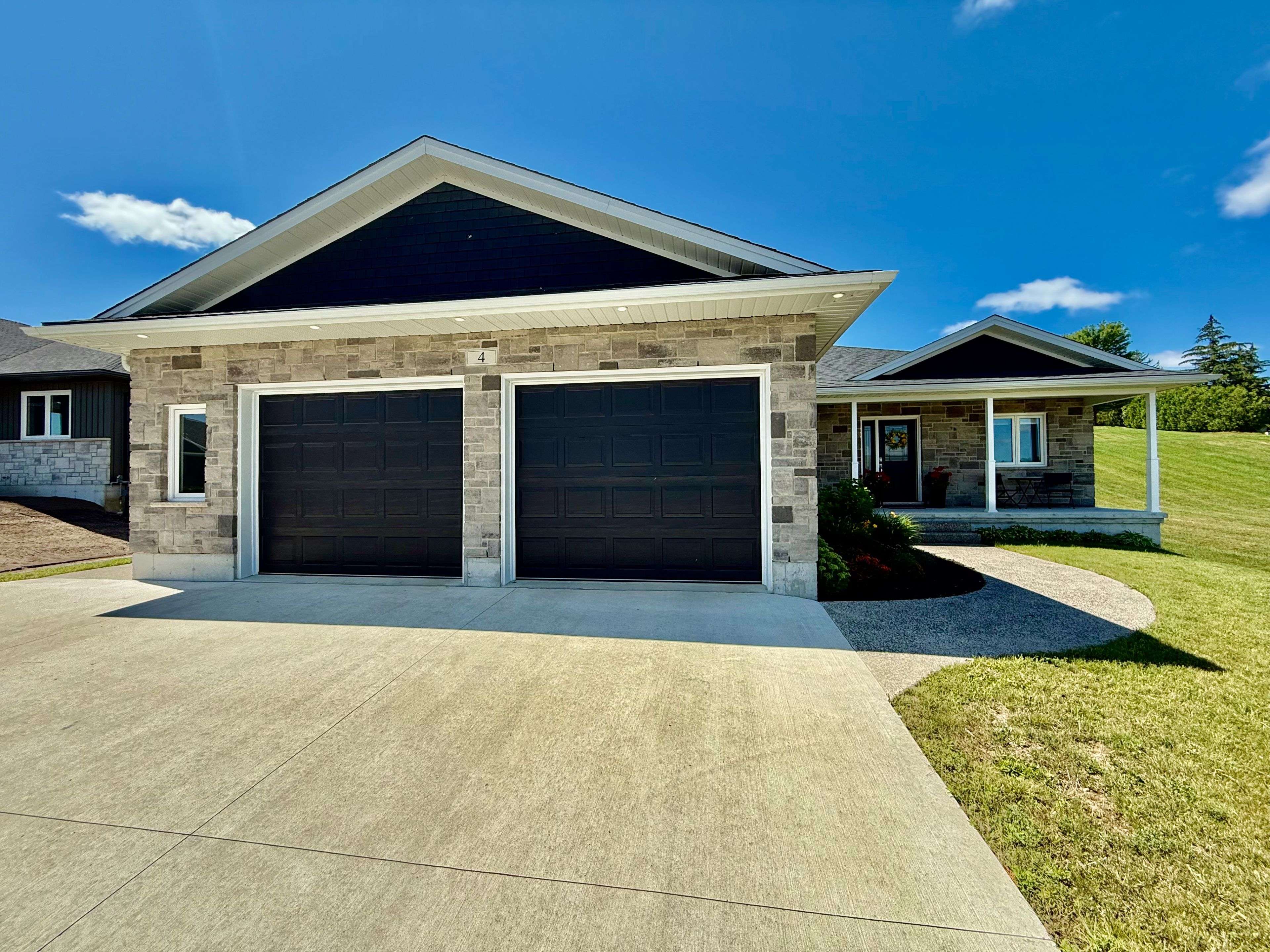 4 Noeckerville Hill DR, South Bruce, ON N0G 2J0