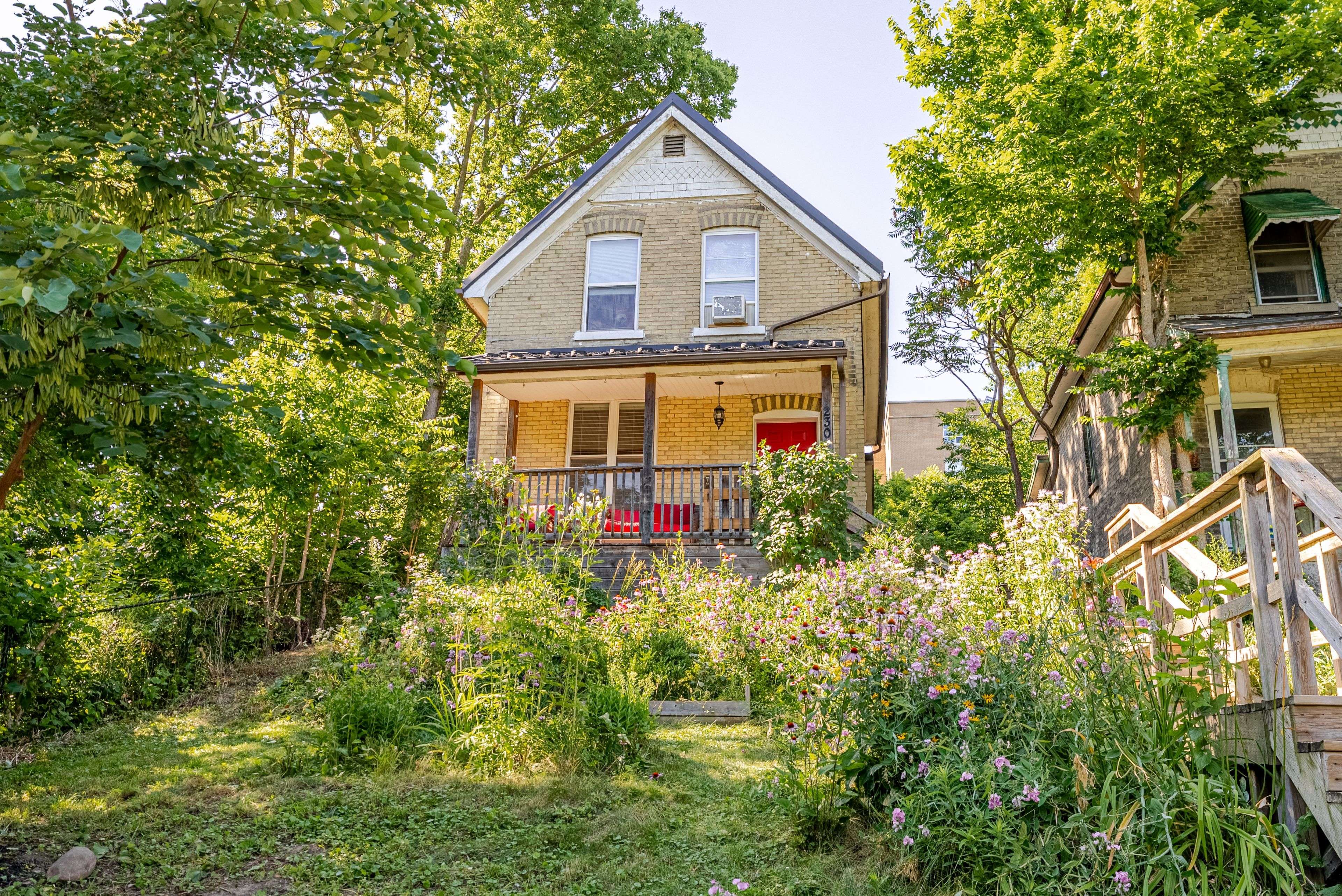 230 Hill ST, London East, ON N6B 1C9