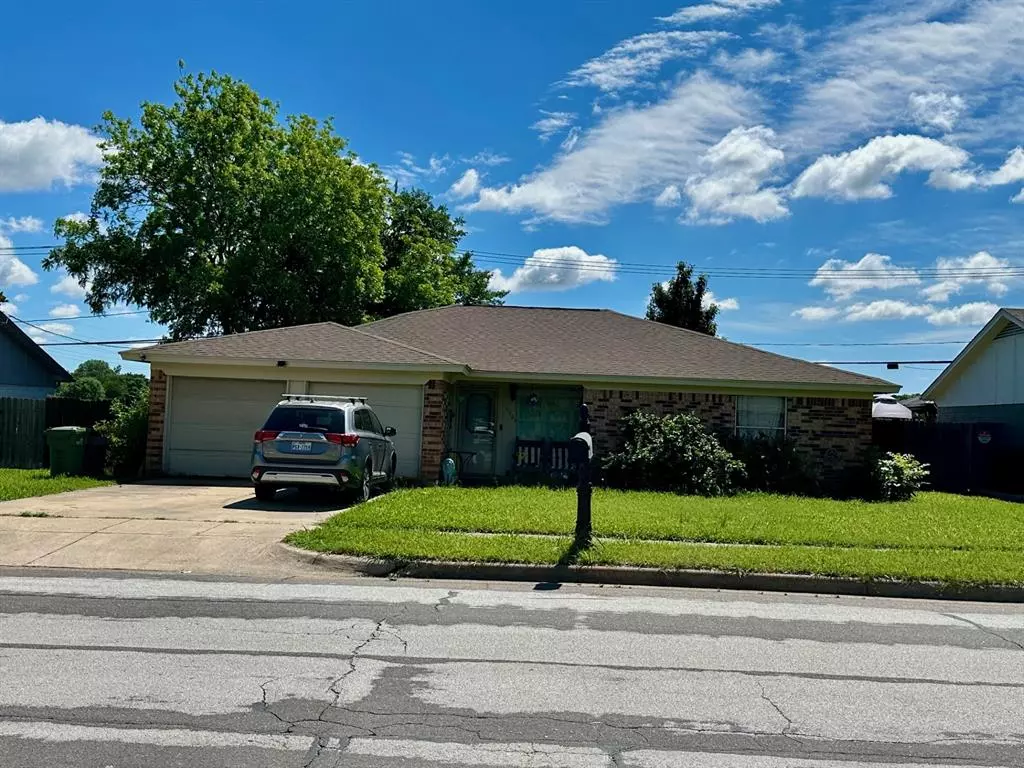 North Richland Hills, TX 76180,5704 Newman Drive