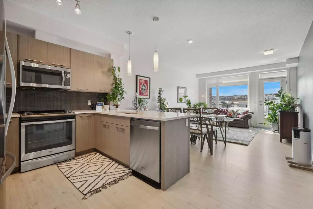 Calgary, AB T3R 1T6,214 Sherwood SQ NW #412