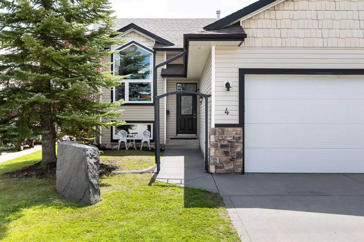 Red Deer, AB T4R 2Y7,4 Duval Close