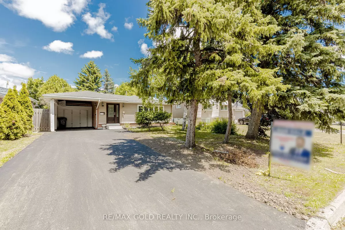 Brampton, ON L6T 2L5,31 Braemar DR