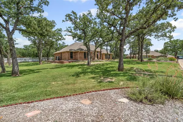 Kennedale, TX 76060,708 Shady Creek Drive