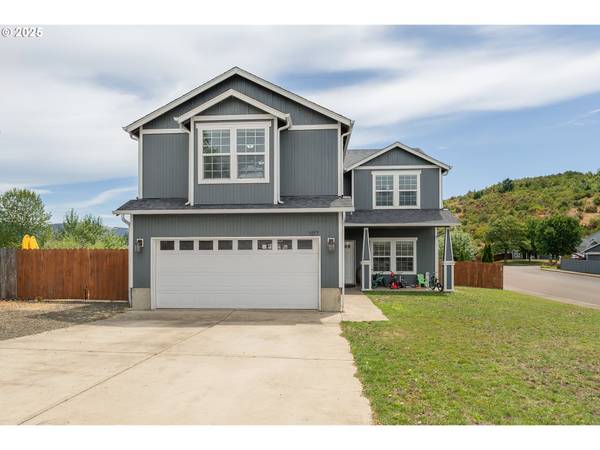 107 ALYSSA CT, Roseburg, OR 97471