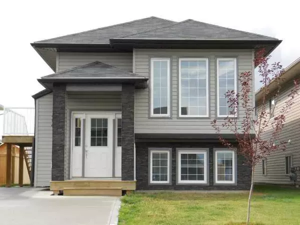7406 89 ST, Grande Prairie, AB T8X0H8