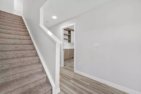Calgary, AB T3N 2M3,828 Red Sky Villas Northeast