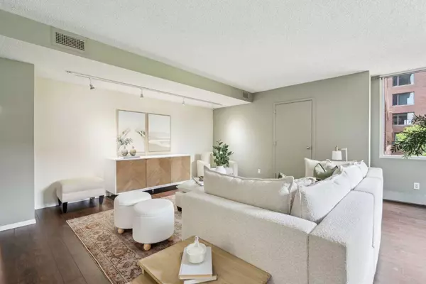 Calgary, AB T2P 3R8,500 Eau Claire AVE Southwest #201B