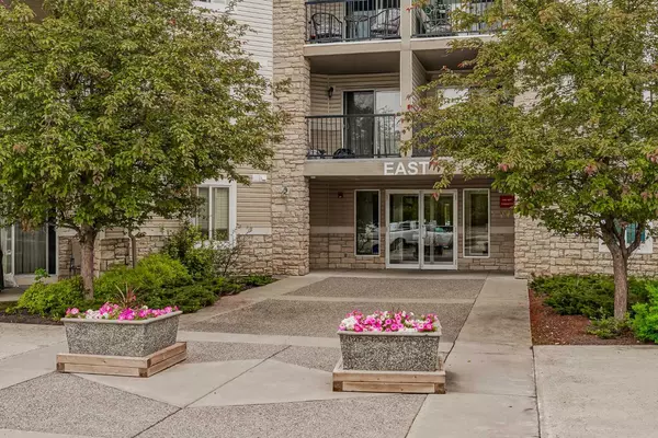 Calgary, AB T2Y 0B4,2395 Eversyde AVE SW #1115