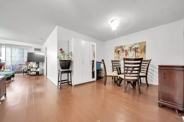 88 Corporate DR #1902, Toronto E09, ON M1H 3G6