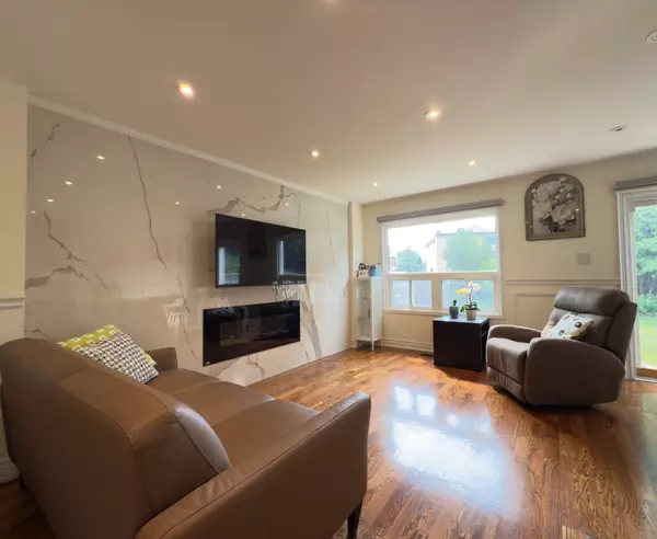 Richmond Hill, ON L4C 8W3,11 Belvedere CRES