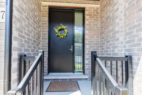 Kitchener, ON N2R 1P2,927 Robert Ferrie DR