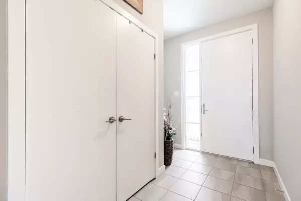 Kitchener, ON N2R 1P2,927 Robert Ferrie DR