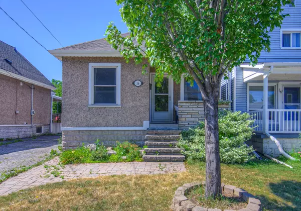 Hamilton, ON L8H 2T5,16 Newlands AVE