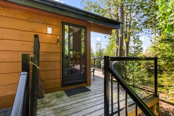 Northern Bruce Peninsula, ON N0H 1Z0,529 LINDSAY ROAD 30 N/A