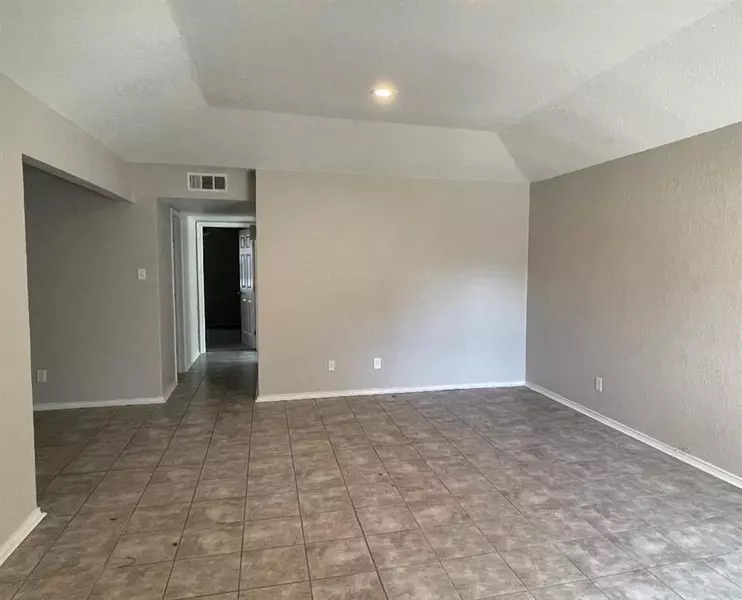 6717 Loma Vista Drive, Fort Worth, TX 76133