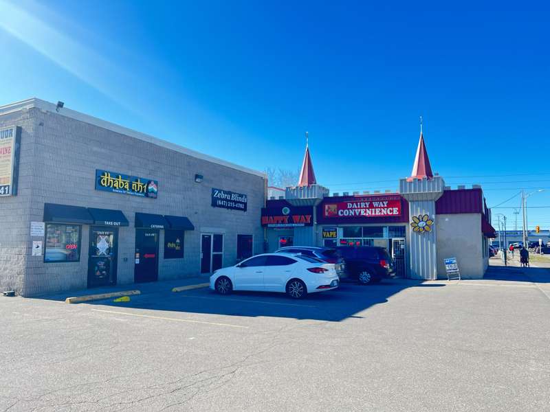 8 Midtown DR #2, Oshawa, ON L1J 3Z7