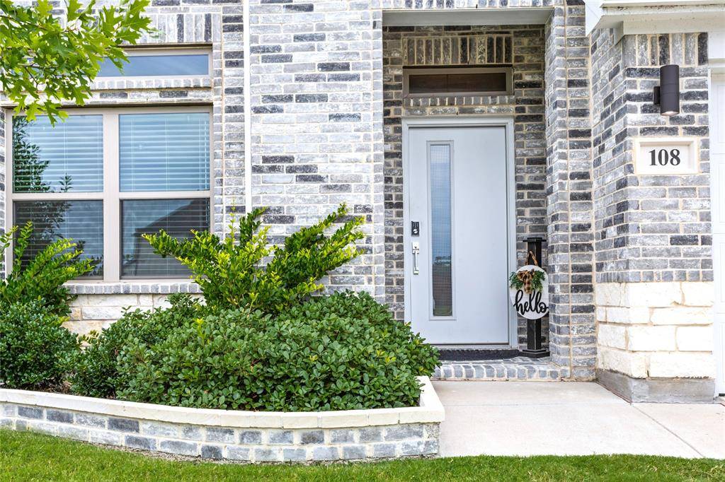 108 Tioga Circle, Waxahachie, TX 75165