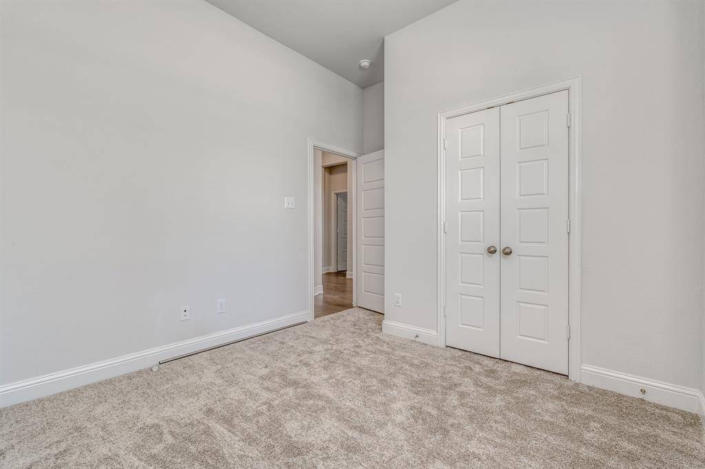 Waxahachie, TX 75165,404 Country Meadows Boulevard