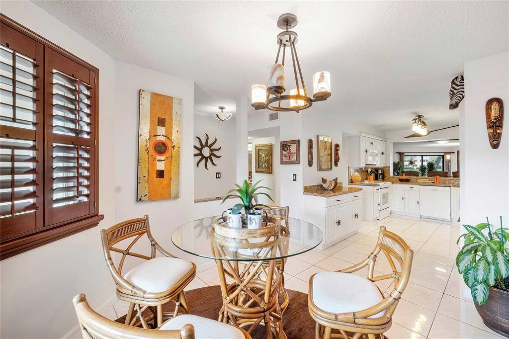 Tamarac, FL 33321,7219 Fairfax Dr #110