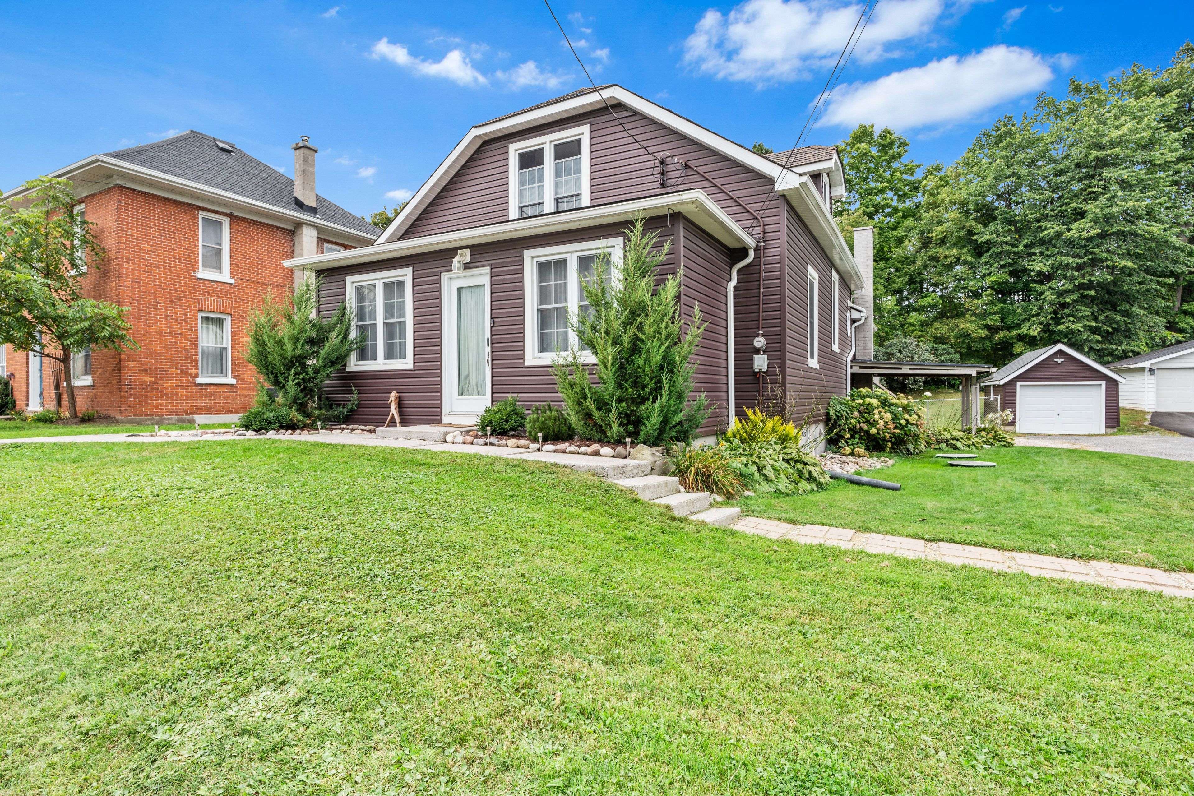 Frontenac, ON K0H 2W0,6817 38 HWY