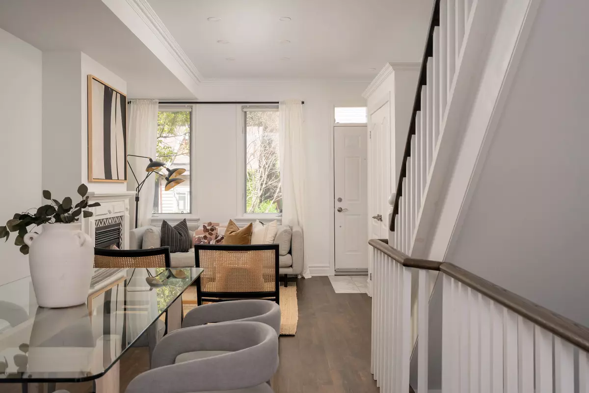 Toronto E01, ON M4M 2H3,20A Lewis ST