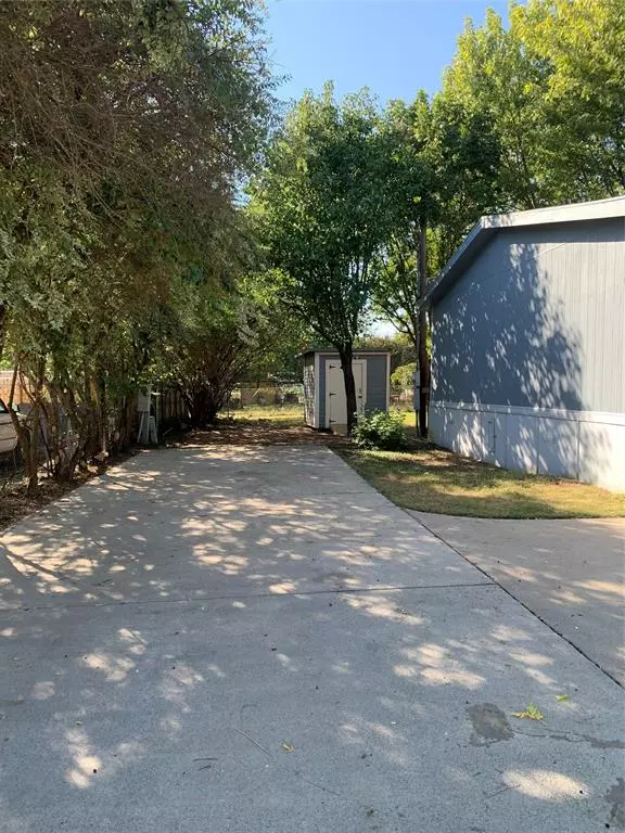 Pelican Bay, TX 76020,1412 Sheri Lane S