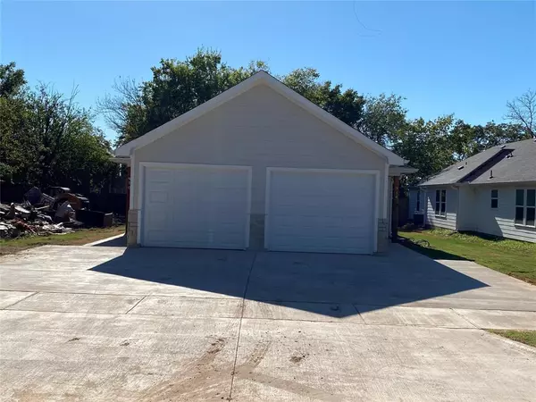 910 N Throckmorton #910, Sherman, TX 75090