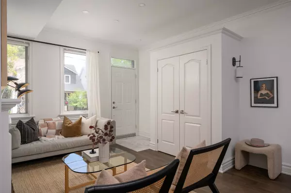Toronto E01, ON M4M 2H3,20A Lewis ST
