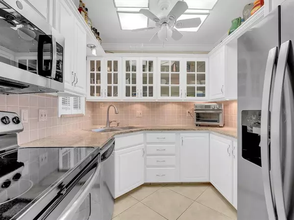 Fort Lauderdale, FL 33308,3050 NE 47th Ct #204