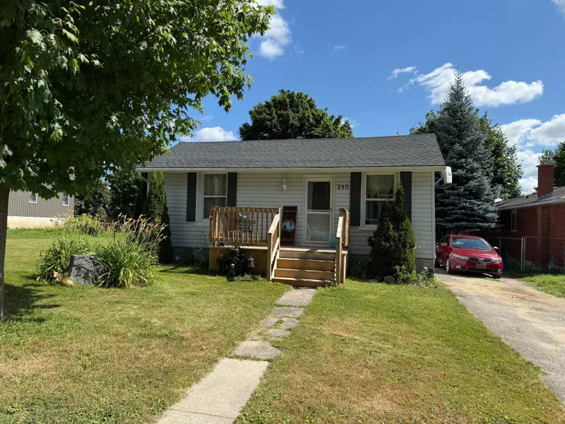 240 Egremont ST N, Wellington North, ON N0G 2L2