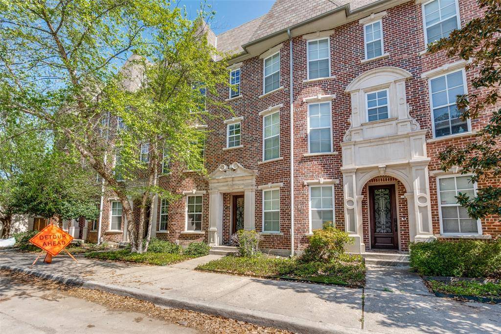 3200 Ross Avenue #15, Dallas, TX 75204
