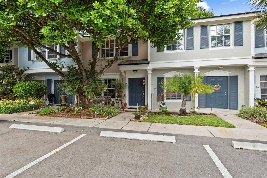 3320 Confetti Ln #3320, Margate, FL 33063