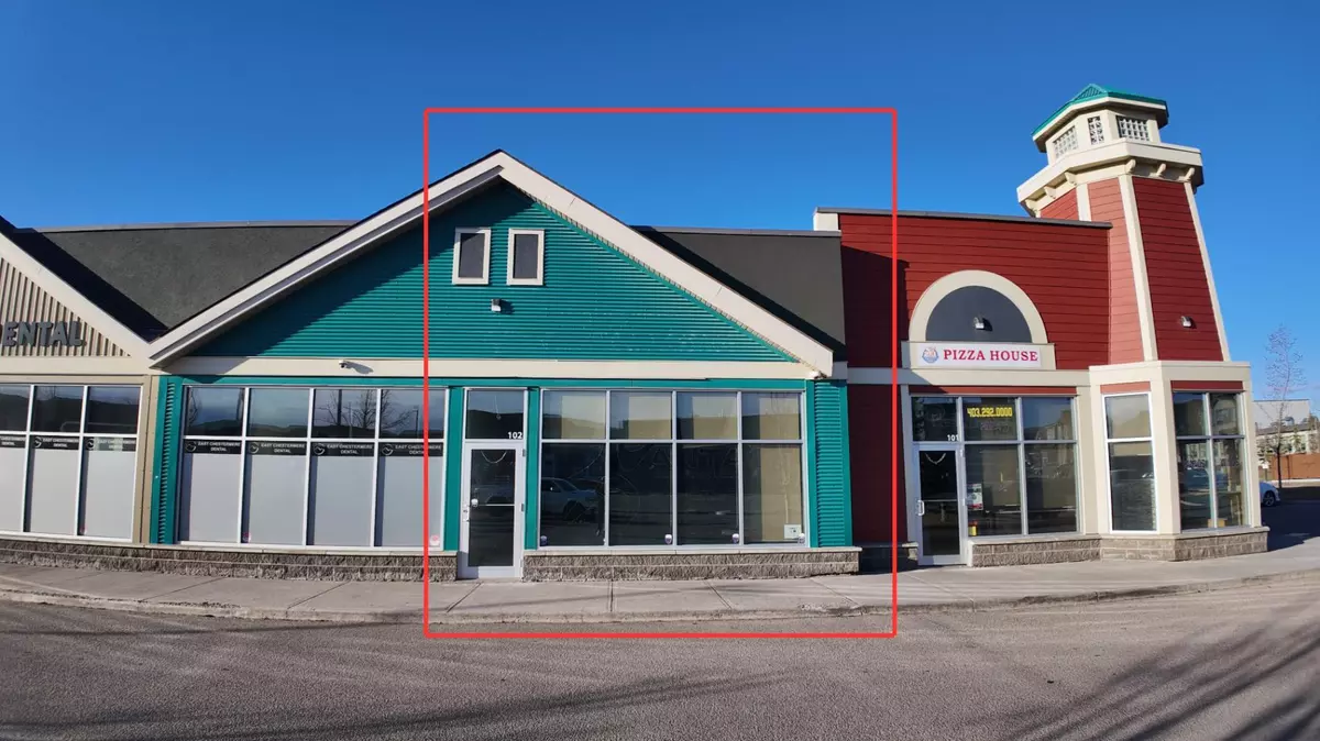Chestermere, AB T1X 0V8,288 Kinniburgh BLVD #102