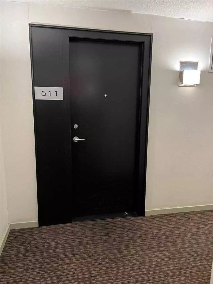 Toronto C01, ON M5V 1B2,231 Fort York BLVD ##611