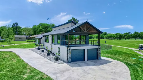 Lake Kiowa, TX 76240,1124 Kiowa Drive W