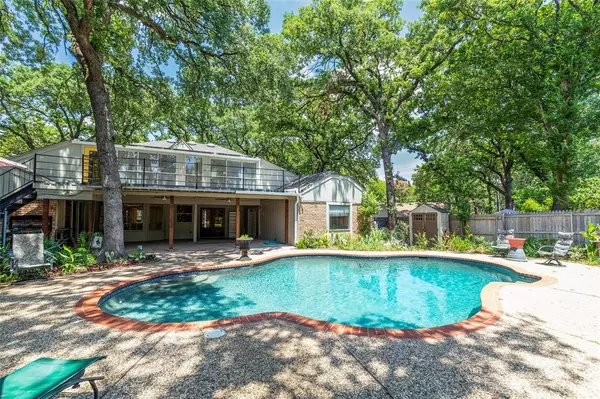 Arlington, TX 76012,2512 Oak Manor