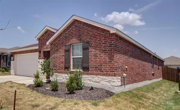 Fort Worth, TX 76179,6044 Misty Breeze Drive