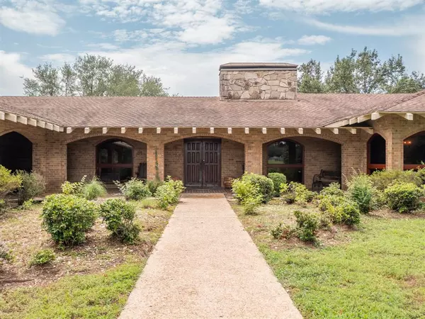 Tyler, TX 75703,16611 County Road 192