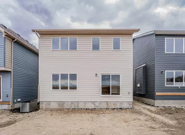 Airdrie, AB T4B 5R9,254 Baneberry WAY SW