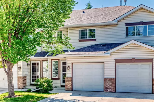 116 Somervale PARK Southwest, Calgary, AB T2Y 3J4