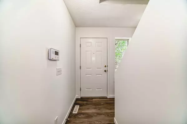 Calgary, AB T2Y 3J4,116 Somervale PARK Southwest