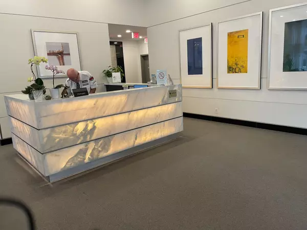 Toronto C10, ON M4S 0A2,83 Redpath AVE #1701