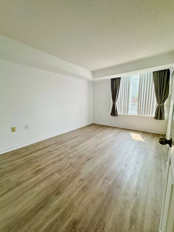 Toronto E07, ON M1S 5T1,2627 McCowan RD #502