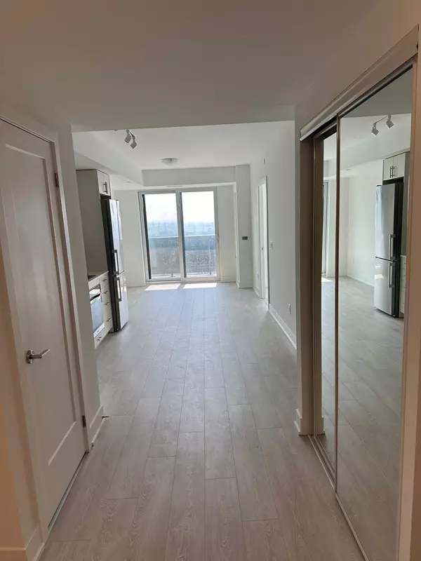 2545 Simcoe ST N #2411, Oshawa, ON L1H 4G1
