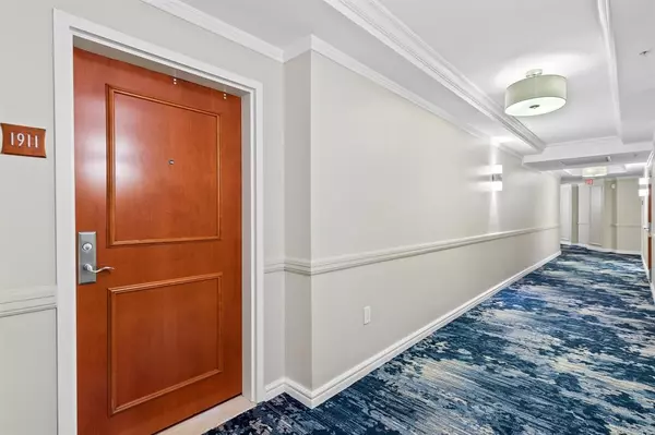 Fort Lauderdale, FL 33301,347 N New River Dr #1911